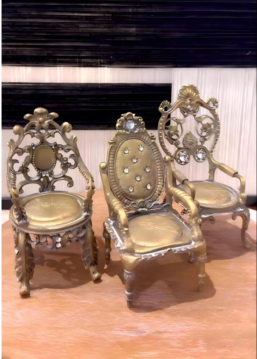 French Retro Court Chair, Antique Alloy Old Craftsmanship, Home Garden Tabletop Decorative Ornament