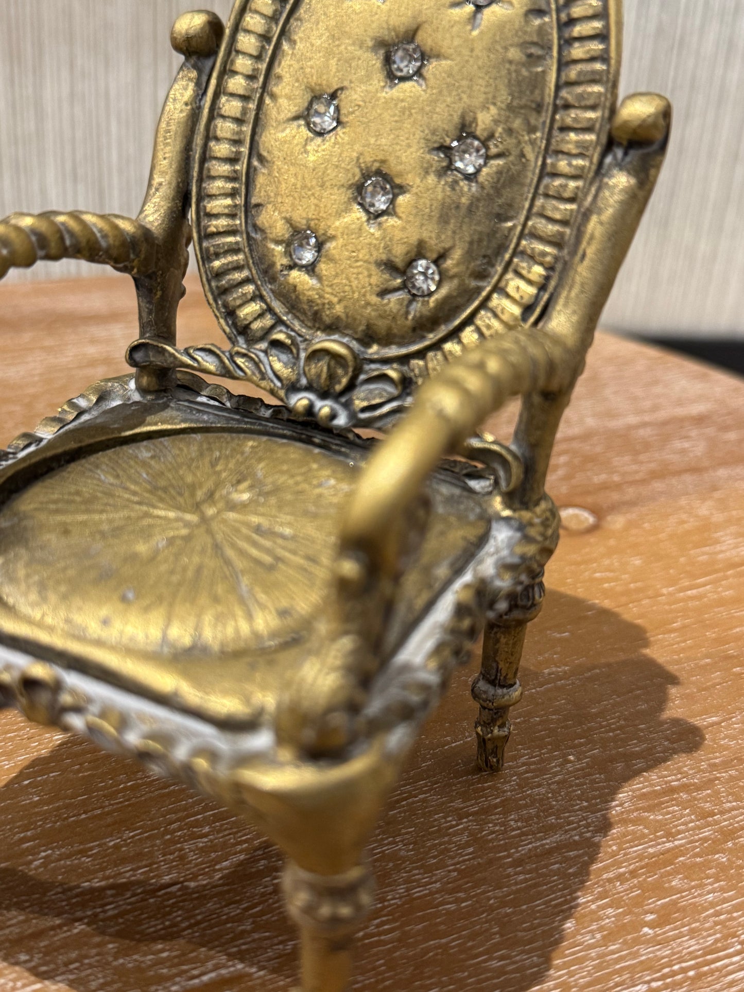 French Retro Court Chair, Antique Alloy Old Craftsmanship, Home Garden Tabletop Decorative Ornament