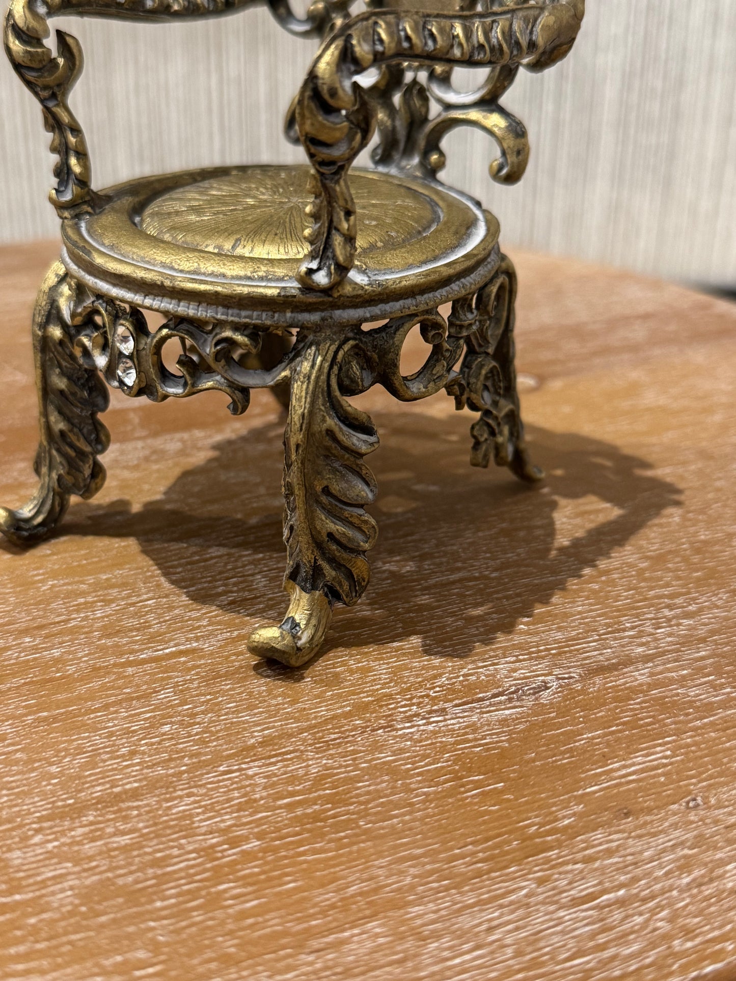 French Retro Court Chair, Antique Alloy Old Craftsmanship, Home Garden Tabletop Decorative Ornament