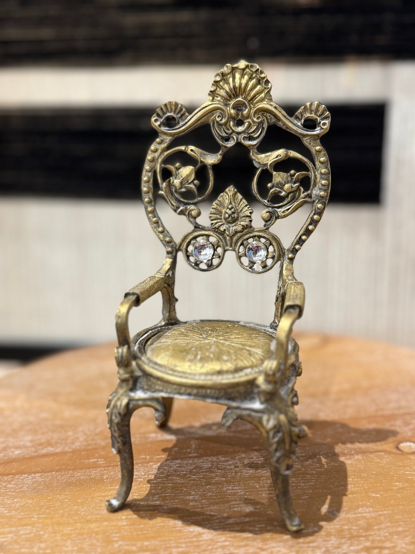 French Retro Court Chair, Antique Alloy Old Craftsmanship, Home Garden Tabletop Decorative Ornament
