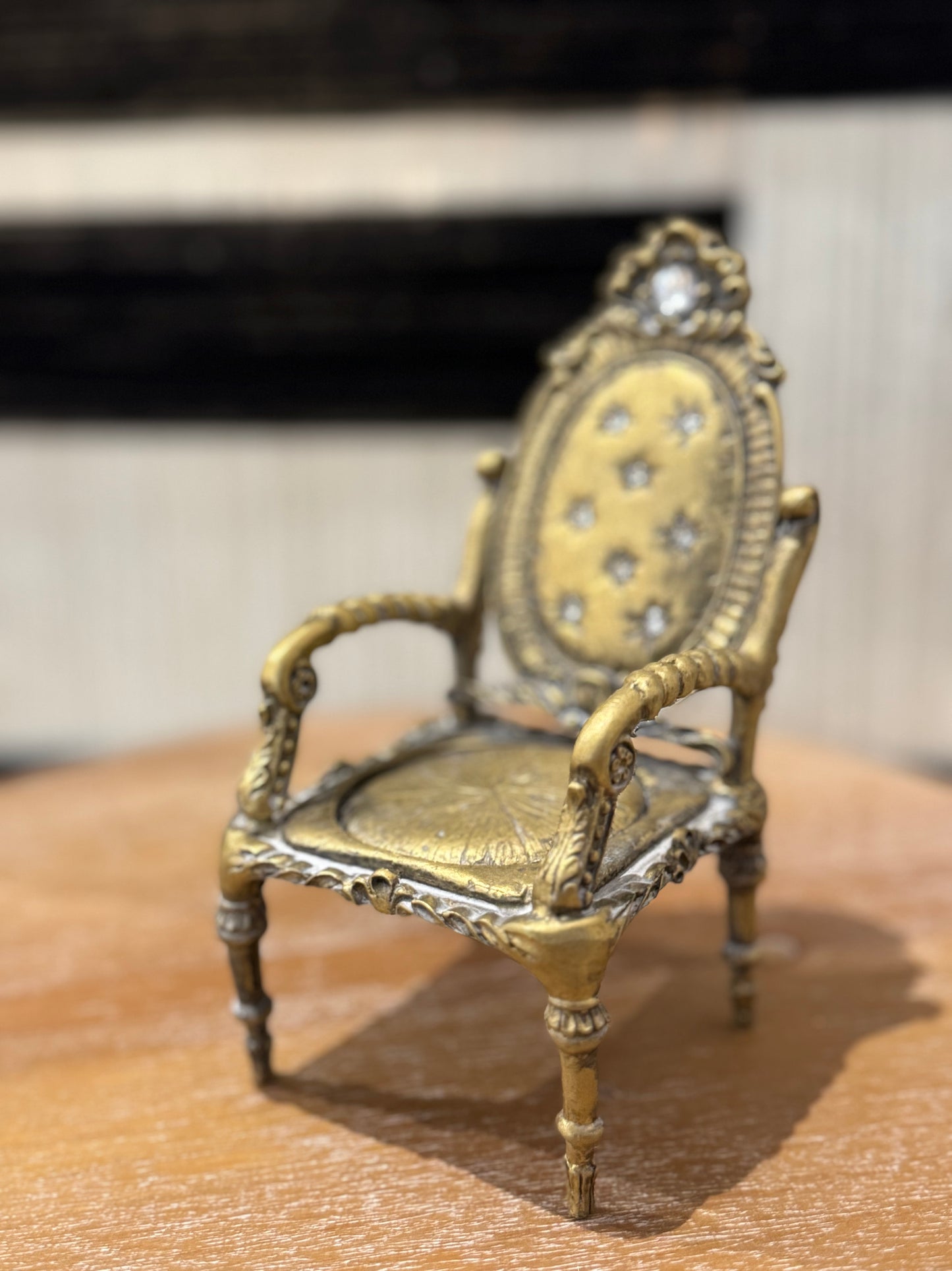 French Retro Court Chair, Antique Alloy Old Craftsmanship, Home Garden Tabletop Decorative Ornament
